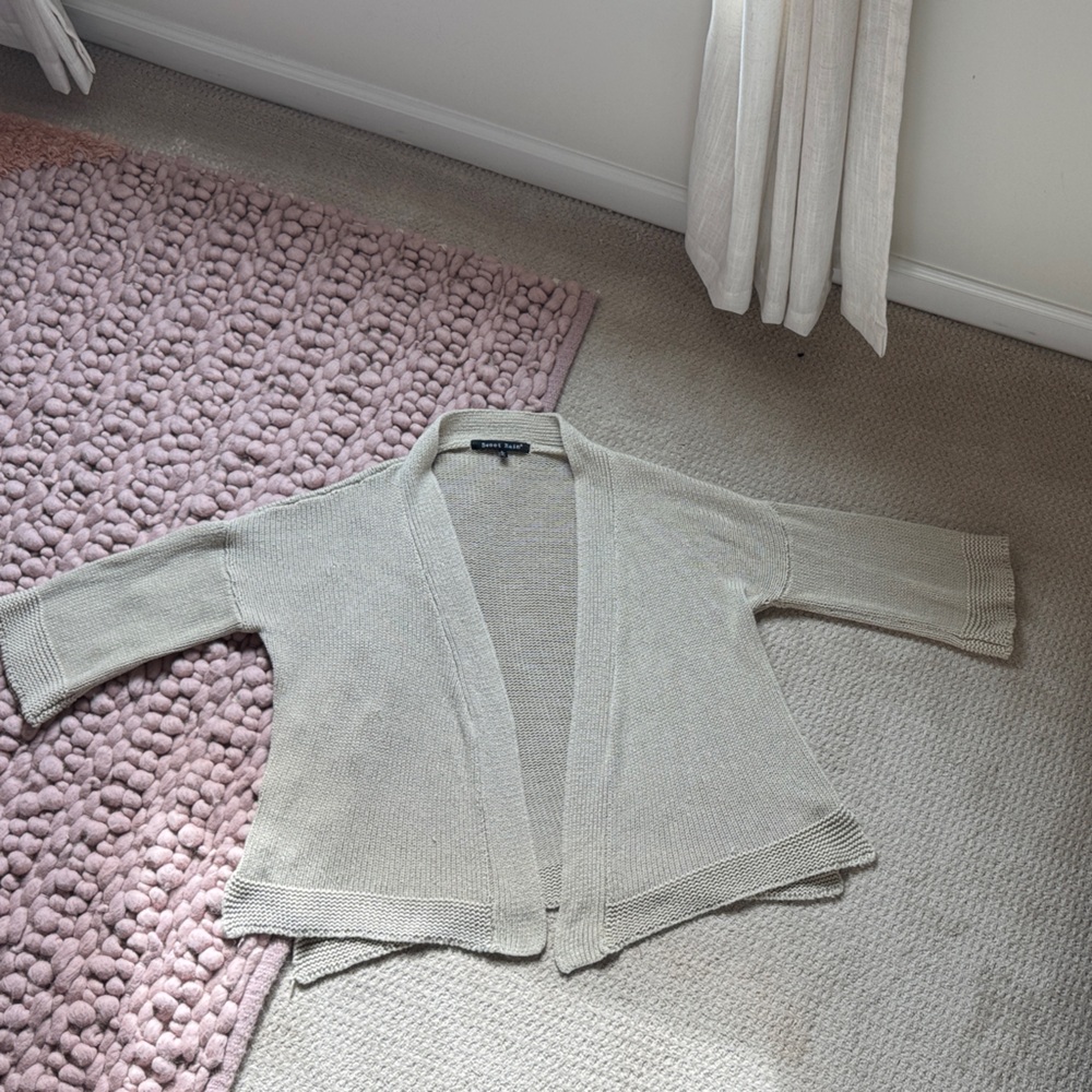 Sweet Rain Cream Cardigan sz small